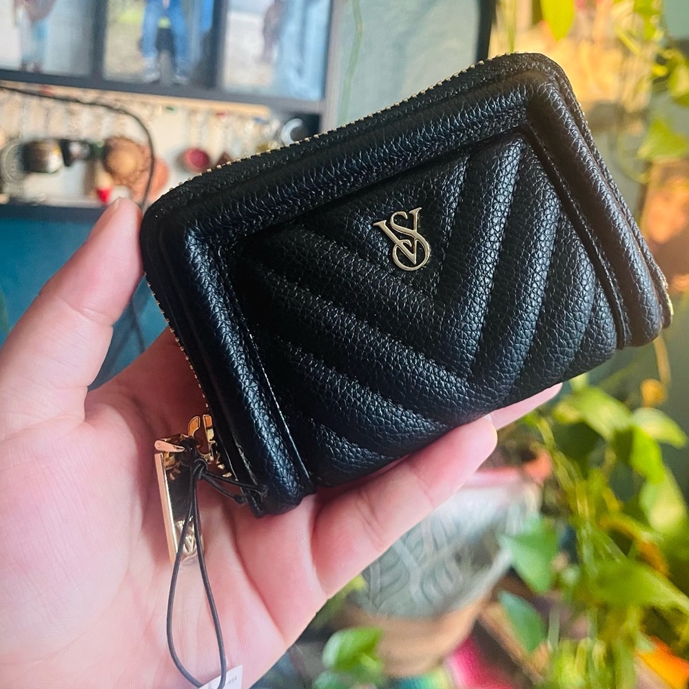 Victoria secret wallet ❤️
